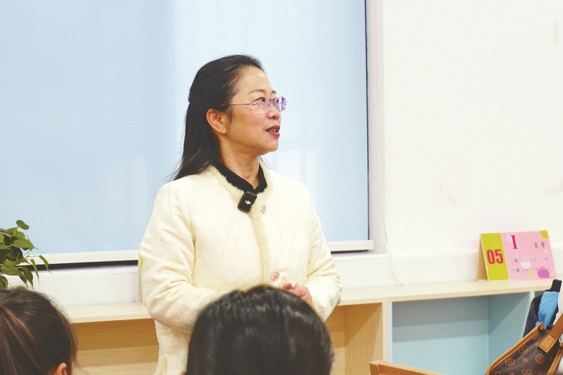 ���� �ó��红��ͬ��һ�úÿ�