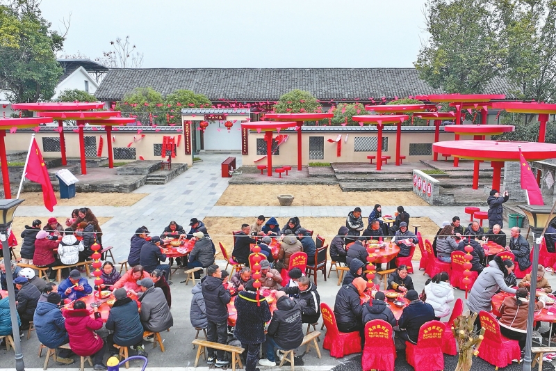 ��ɽ�� СԺ������ ���ӭ�´�