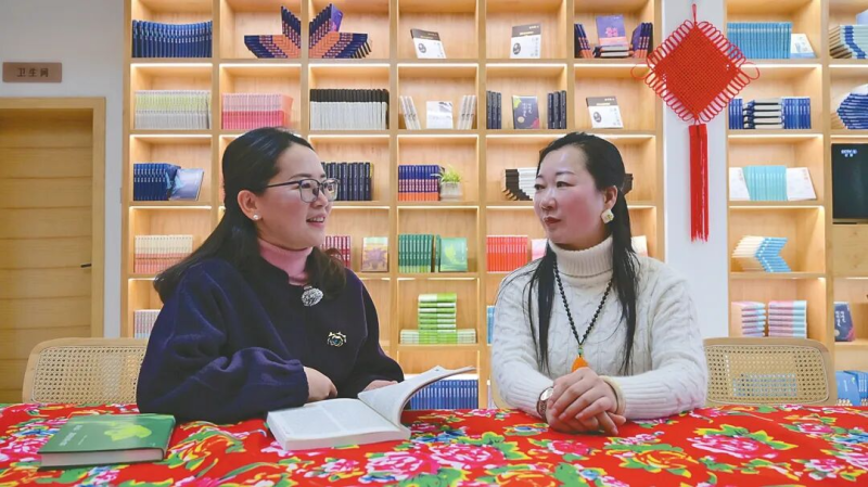 �ξ� ˫�����Ե��� ������ְ������